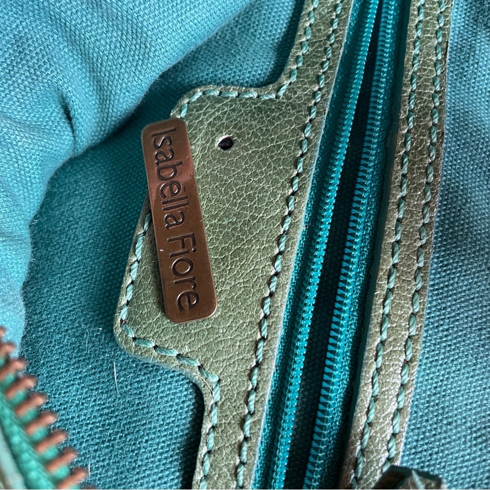 Isabella Fiore Rare Love Peace Dove Bag - Picture 10 of 13